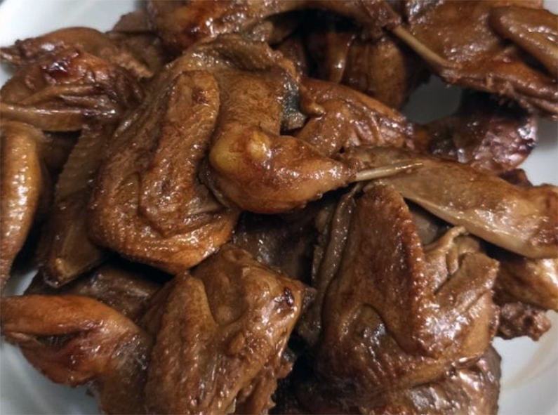 flattened squab pigeons braised in soy sauce