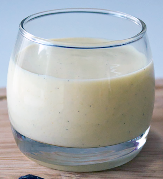 Creme anglaise (custard) in a glass
