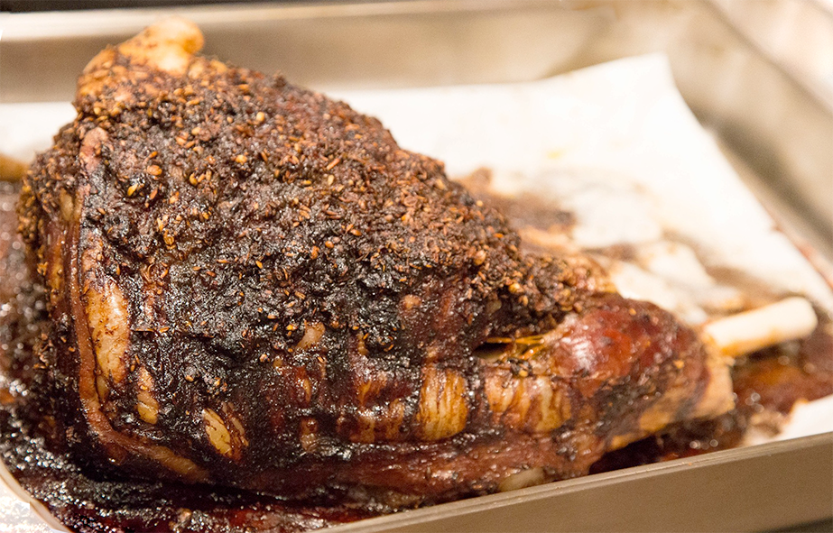 meshoui/mechoui lamb in a roasting tin