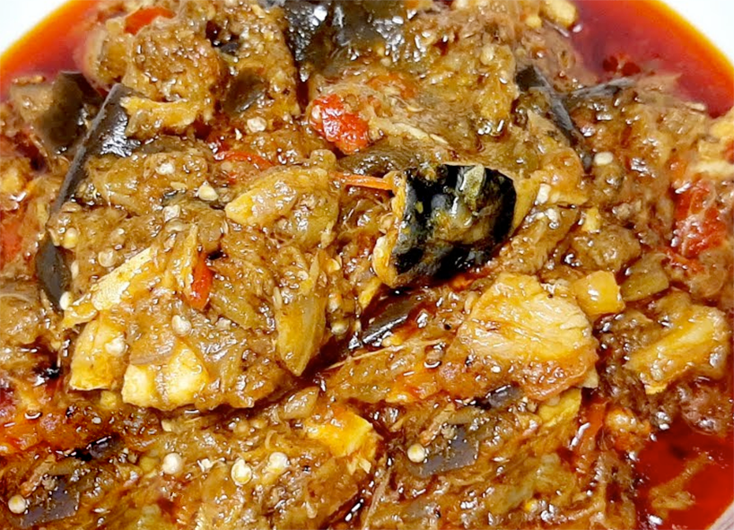 obe-onigba, garden egg sauce served in a dish
