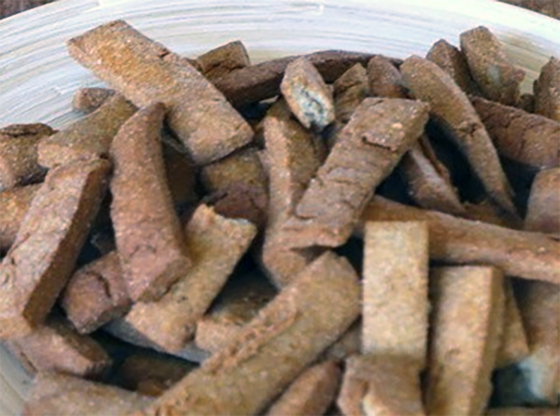 millet and wheat flour dough fried as batons